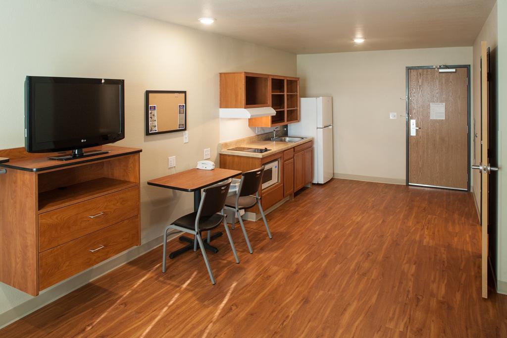 Woodspring Suites College Station Habitación foto